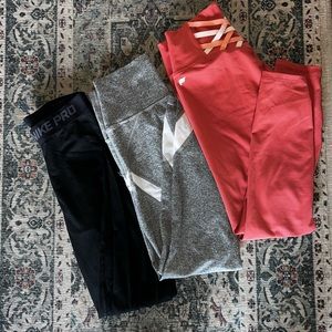 3 leggings size small